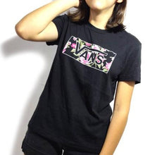 Cargar imagen en el visor de la galería, Playera dama VANS manga corta #211-D
