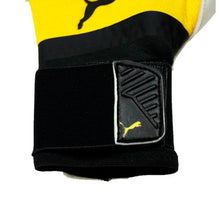 Cargar imagen en el visor de la galería, Guantes de arquero de fútbol PUMA One Grip 1 Hybrid Pro (04164902)
