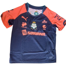 Cargar imagen en el visor de la galería, JERSEY PUMA SANTOS GK KIDS HOME PARA NIÑO (702481 01)
