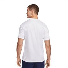 Cargar imagen en el visor de la galería, Jersey Nike Paris Saint-Germain Tercero 22/23 (DN2716-101)
