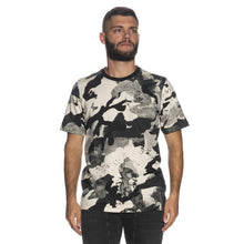 Cargar imagen en el visor de la galería, Playera Adidas CAMO AOP TEE para Hombre (HK2800)
