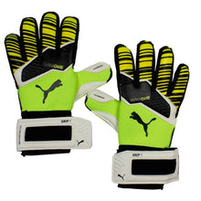 Cargar imagen en el visor de la galería, Guantes Arquero Puma Wang lip 1 RC yellow alert (041628 05)
