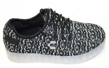 Cargar imagen en el visor de la galería, Tenis unisex Charly con luz Led 1042204 Negro/Blanco
