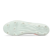 Cargar imagen en el visor de la galería, Tenis de fútbol Puma ULTRA 3.2 FG/AG para caballero (106300-03)
