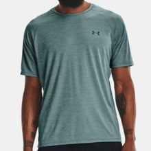 Cargar imagen en el visor de la galería, Playera Deportiva Under Armour caballero (1327965-424)
