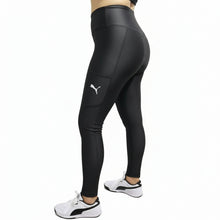 Cargar imagen en el visor de la galería, Leggings PUMA Recharge Poly Pocket Tight p/dama (52143201)
