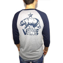 Cargar imagen en el visor de la galería, Playera caballero VANS manga 3/4 #206

