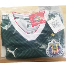 Cargar imagen en el visor de la galería, Playera Jersey Chivas De Guadalajara Verde Puma caballero (752812 01)
