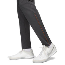 Cargar imagen en el visor de la galería, Conjunto Deportivo NIKE Dri-fit Academy p/Caballero (CW6131-070)
