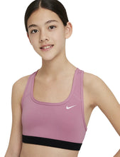 Cargar imagen en el visor de la galería, Top Deportivo NIKE Swoosh p/Niña (DA1030-698)
