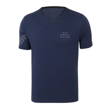 Cargar imagen en el visor de la galería, Playera Nike Dri-FIT Run p/caballero (DQ6545-410)
