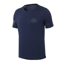 Cargar imagen en el visor de la galería, Playera Nike Dri-FIT Run p/caballero (DQ6545-410)
