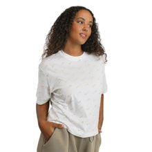 Cargar imagen en el visor de la galería, Playera Cropped NIKE para dama (DV7038-133)
