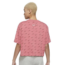Cargar imagen en el visor de la galería, Playera Cropped NIKE para dama (DV7038-622)
