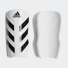 Cargar imagen en el visor de la galería, Espinillera ADIDAS Everlesto CW5561
