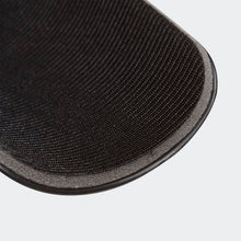 Cargar imagen en el visor de la galería, Espinillera ADIDAS Messi FS0309
