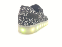 Cargar imagen en el visor de la galería, Tenis unisex Charly con luz Led 1042204 Negro/Blanco
