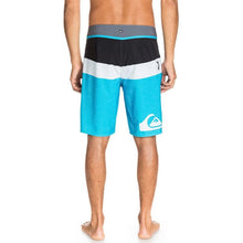 Cargar imagen en el visor de la galería, Quiksilver Short Sunset future (AQYBS03143)
